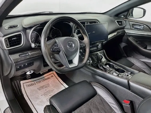 Nissan Maxima photo 9
