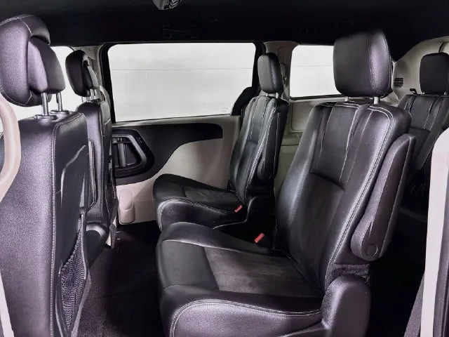 Dodge Grand Caravan photo 18