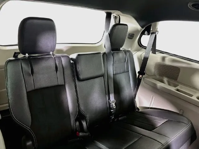 Dodge Grand Caravan photo 20