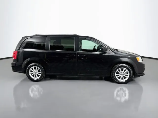 Dodge Grand Caravan photo 5