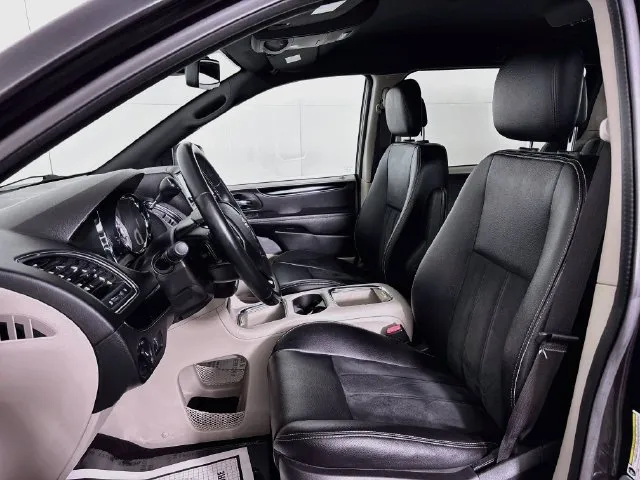 Dodge Grand Caravan photo 15