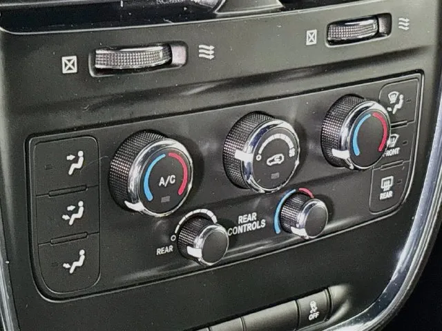 Dodge Grand Caravan photo 24