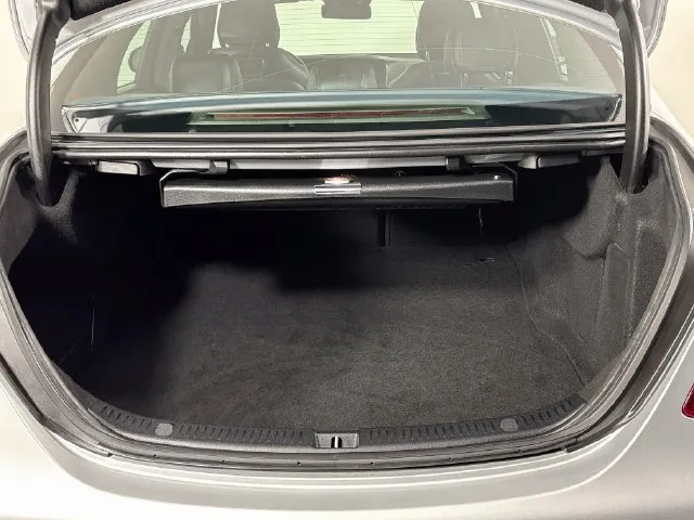 Mercedes-Benz E-Class photo 31