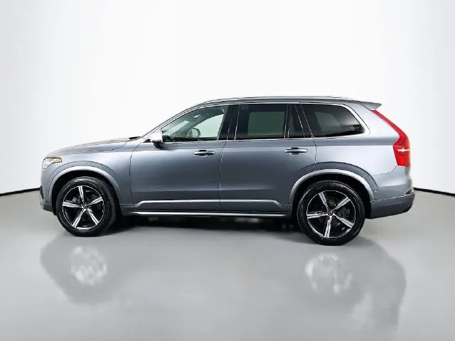 Volvo XC90 photo 2