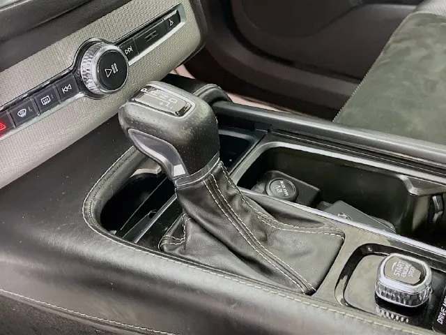 Volvo XC90 photo 25