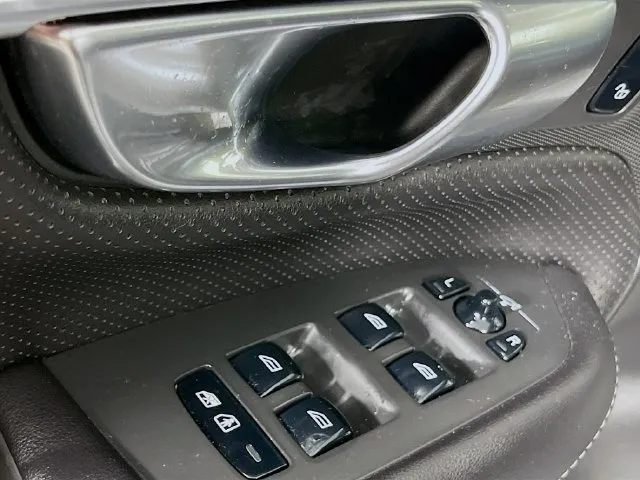 Volvo XC90 photo 29