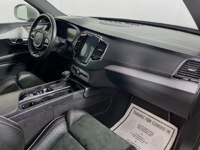 Volvo XC90 photo 14