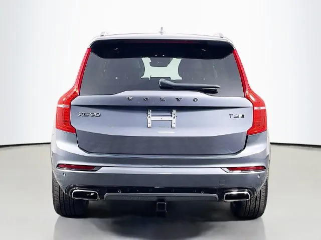 Volvo XC90 photo 8