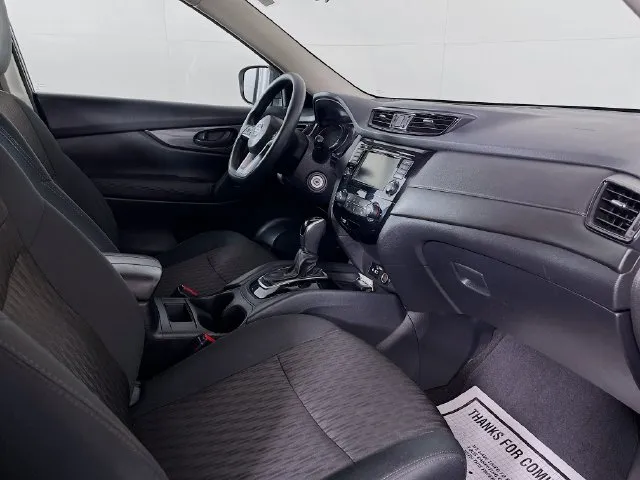 Nissan Rogue photo 14