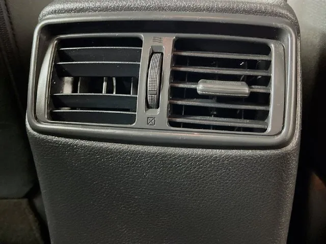 Nissan Rogue photo 28