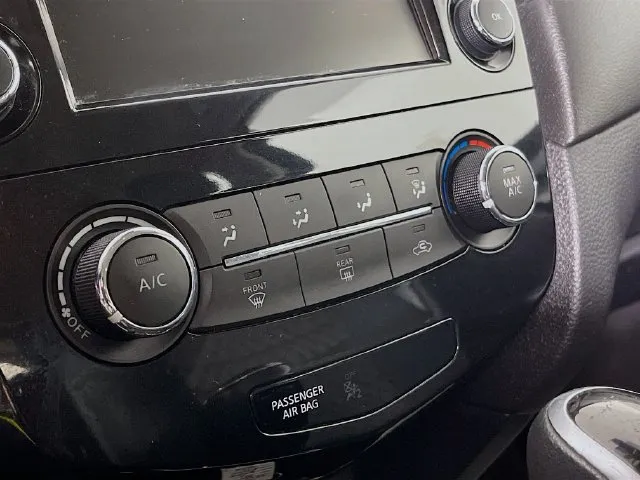 Nissan Rogue photo 23