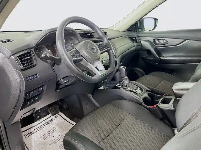 Nissan Rogue photo 9