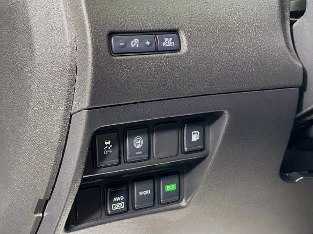 Nissan Rogue photo 26