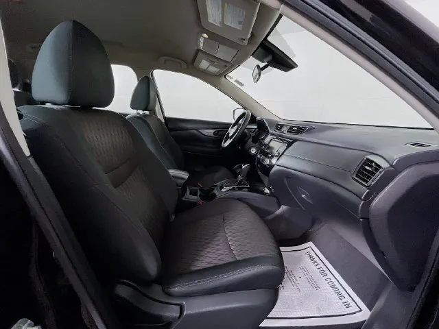 Nissan Rogue photo 17
