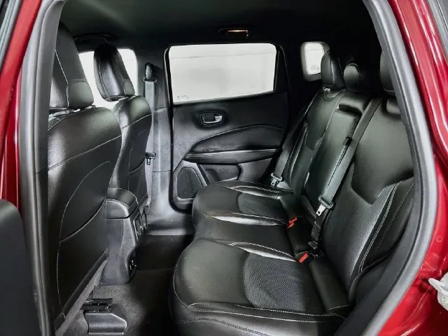 Jeep Compass photo 18