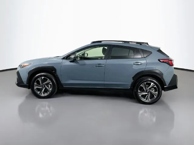 Subaru Crosstrek photo 2