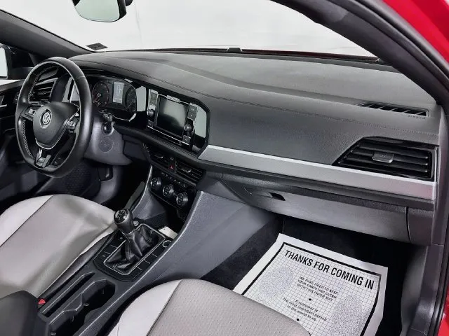 Volkswagen Jetta photo 14