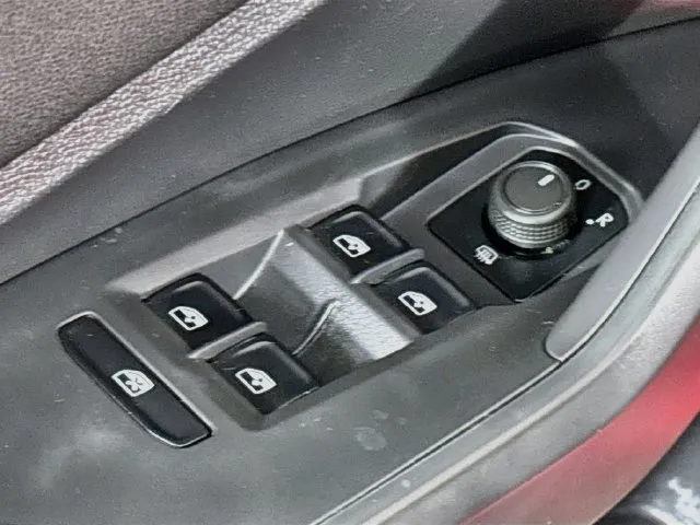 Volkswagen Jetta photo 27