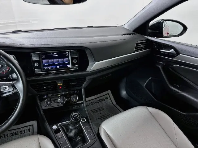 Volkswagen Jetta photo 13