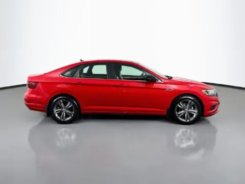 More photos of 2020 Volkswagen Jetta R-Line at Superior Motor Company, MD