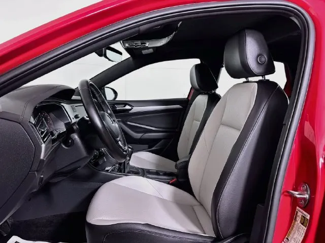 Volkswagen Jetta photo 15