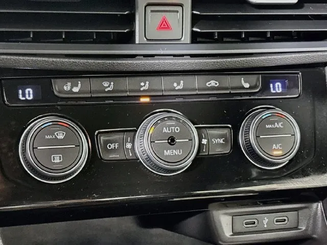 Volkswagen Jetta photo 22