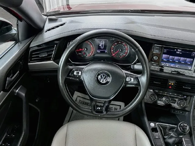 Volkswagen Jetta photo 10