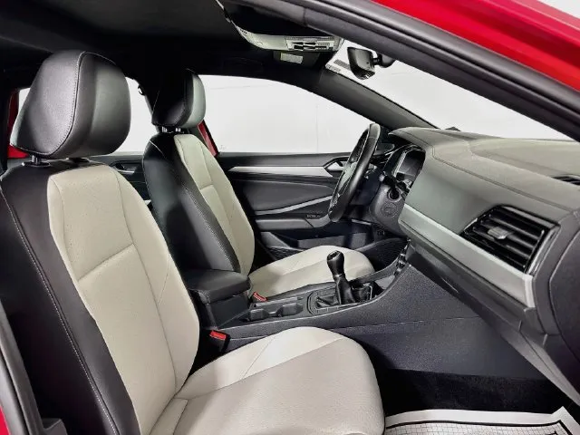 Volkswagen Jetta photo 17