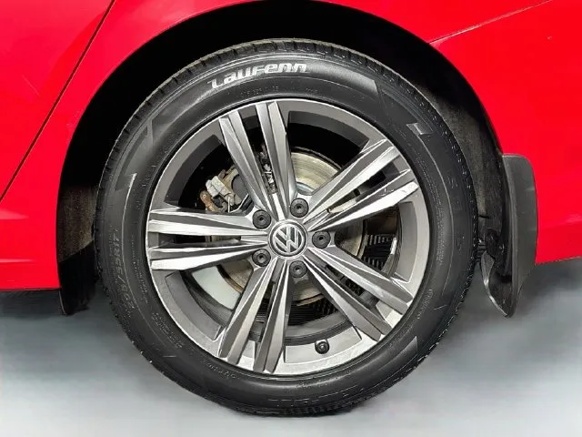 Volkswagen Jetta photo 31