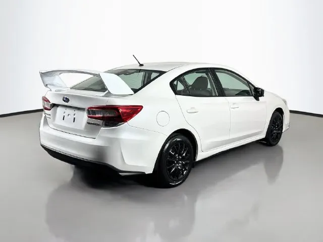 Subaru Impreza photo 6