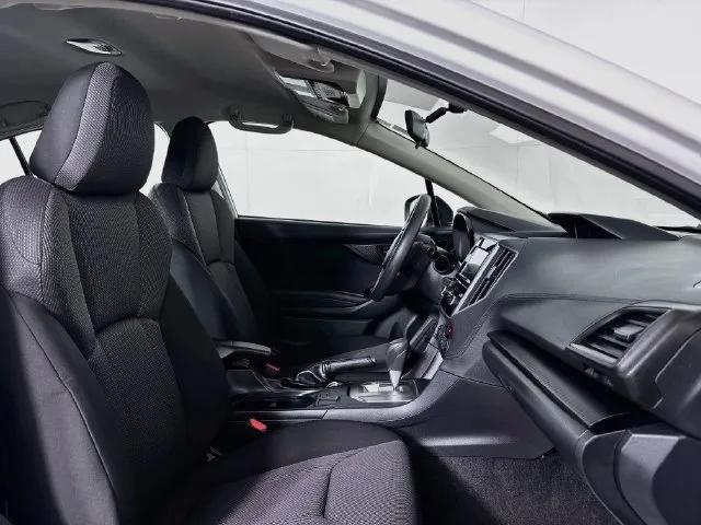 Subaru Impreza photo 17