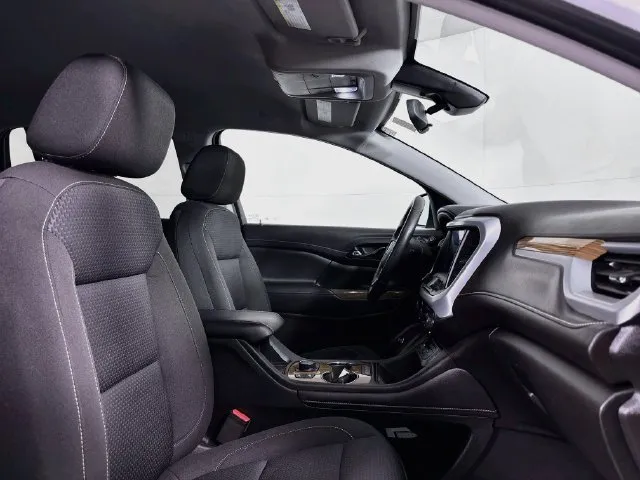GMC Acadia photo 17