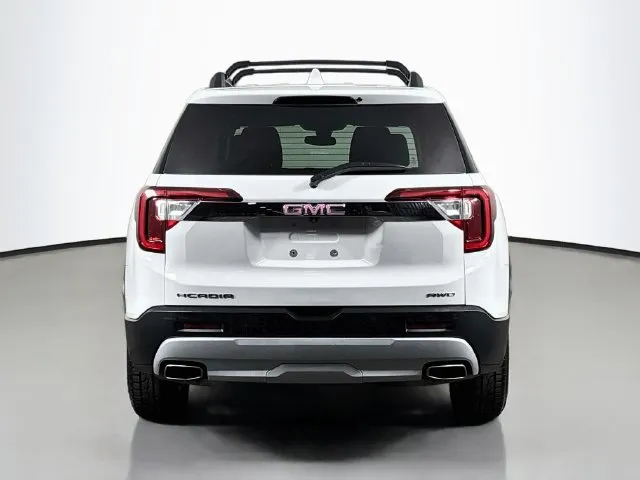 GMC Acadia photo 8