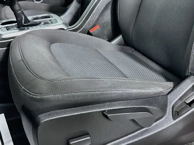 Chevrolet Colorado photo 16