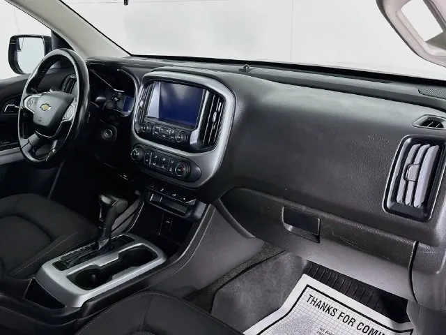 Chevrolet Colorado photo 14