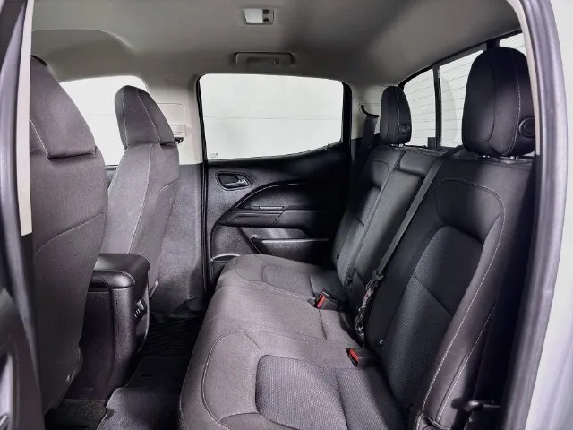 Chevrolet Colorado photo 18