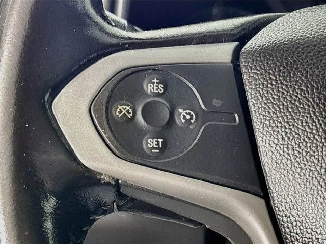 Chevrolet Colorado photo 11