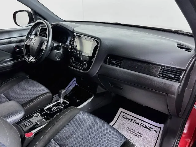 Mitsubishi Outlander photo 14