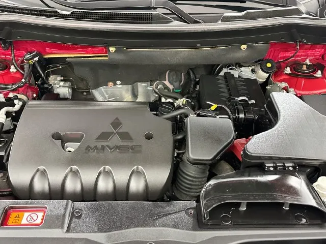Mitsubishi Outlander photo 32