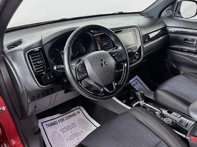 Mitsubishi Outlander photo 9