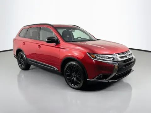 More photos of 2018 Mitsubishi Outlander LE at Superior Motor Company, MD