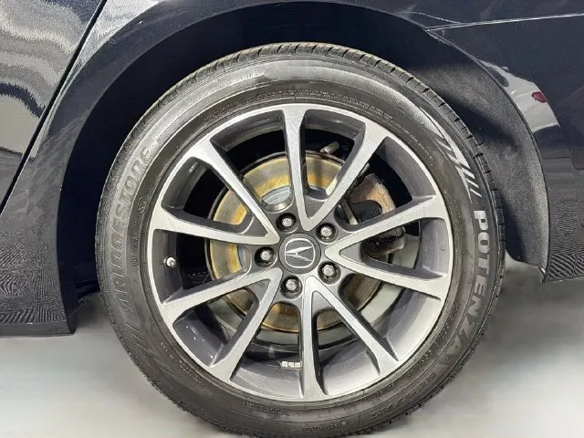 Acura TLX photo 31
