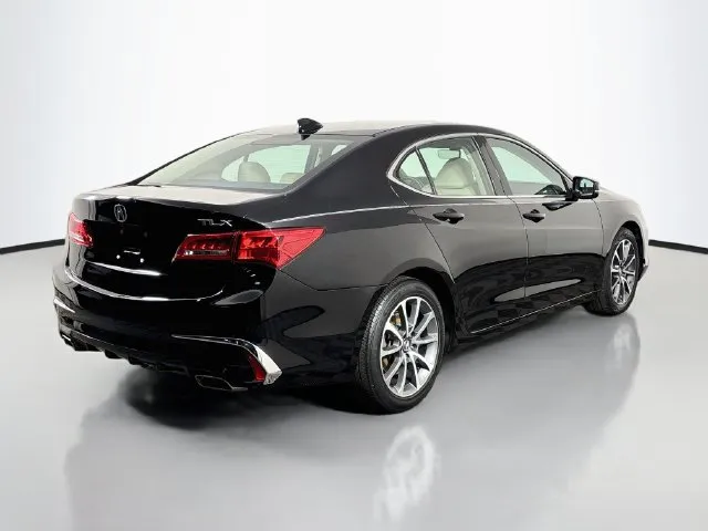 Acura TLX photo 6
