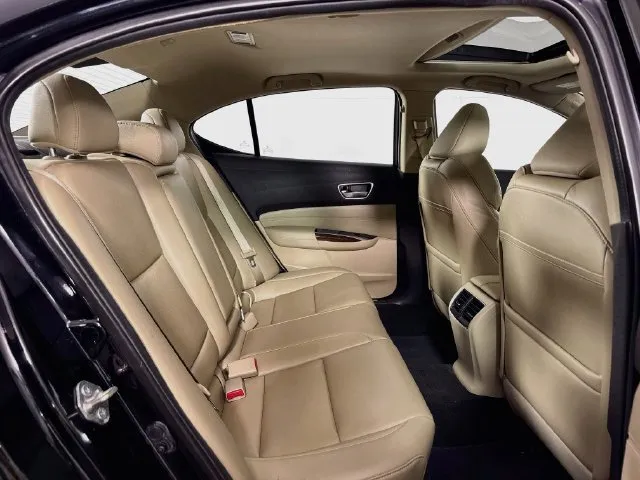 Acura TLX photo 19