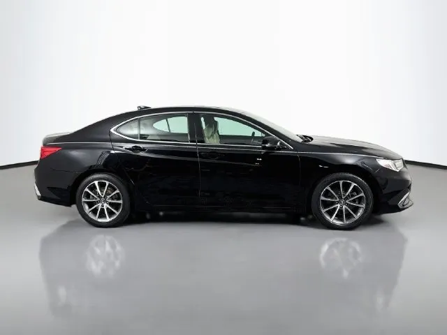 Acura TLX photo 5