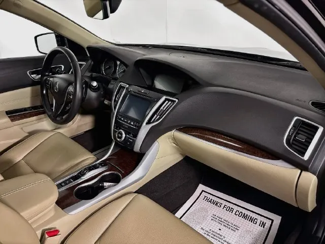 Acura TLX photo 14