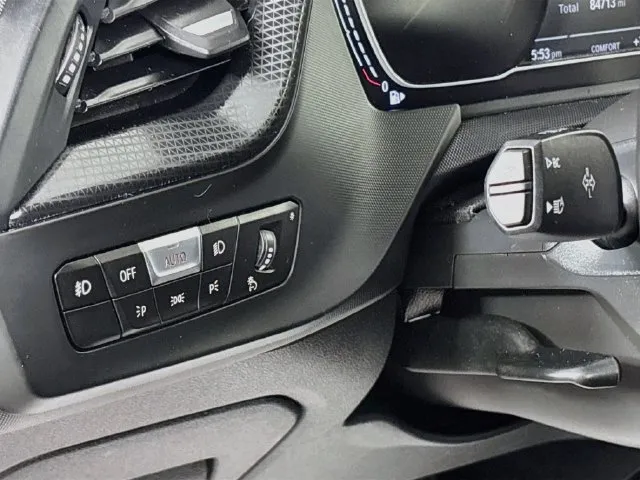 BMW 2 Series photo 26
