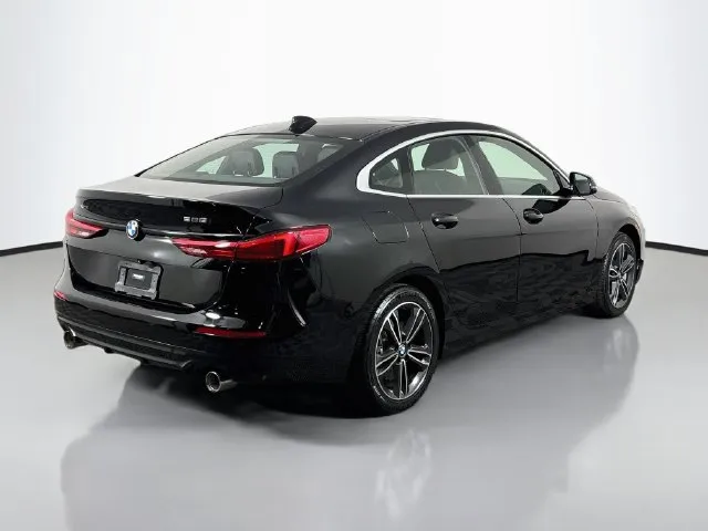 BMW 2 Series photo 6