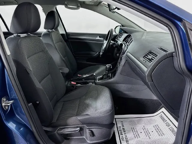Volkswagen Golf SportWagen photo 17