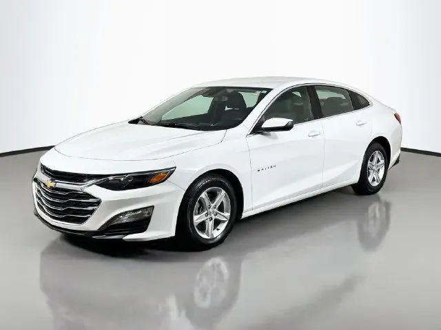 White 2023 Chevrolet Malibu LT for sale in Bel Air, MD